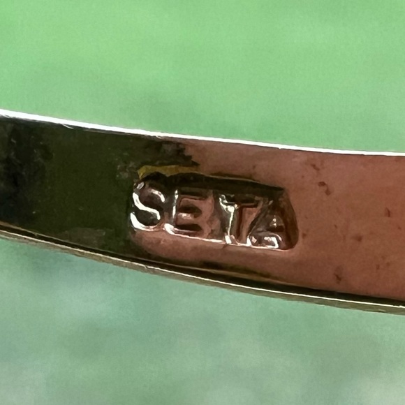 Victorian Ring - Picture 3 of 3